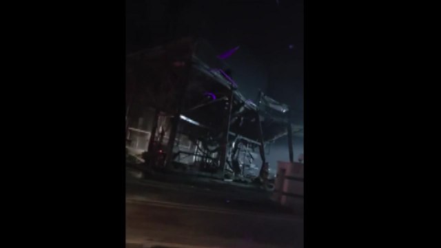 경기 화성시 잉크 제조공장 화재...공장 1개 동 전소 / YTN