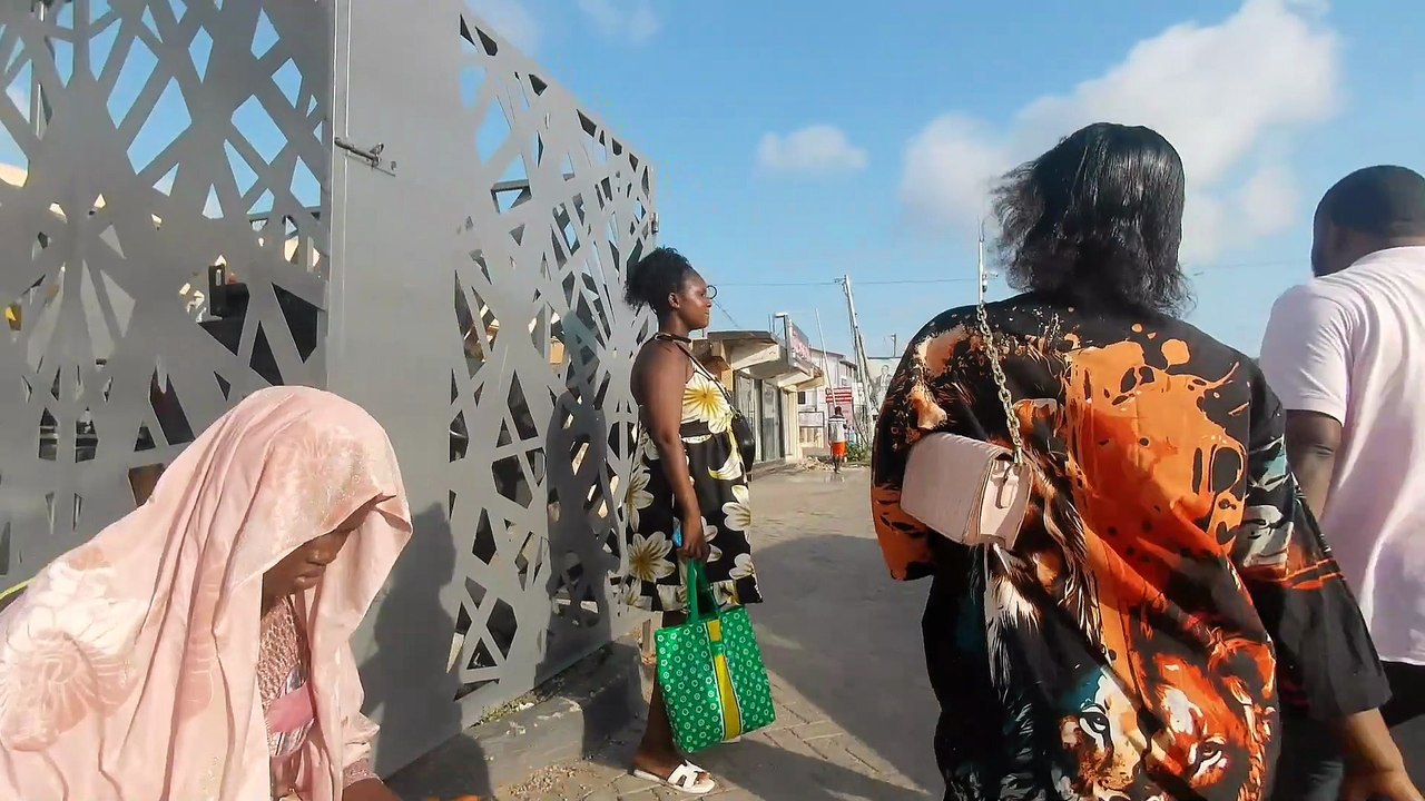 🇬🇭 Showcasing The Street Of Accra Ghana