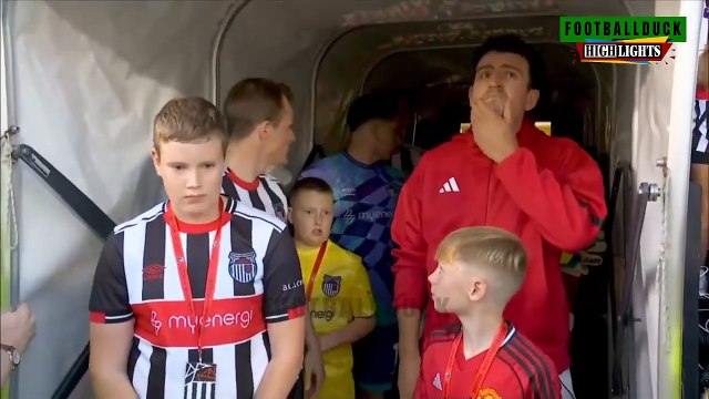 Manchester United vs Grimsby Town 2-2 (PEN 11-12) Highlights & All Goals - Carabao Cup 2025