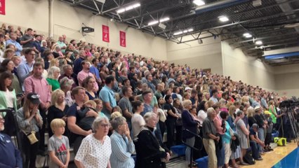 Tuerie à Minneapolis: une messe en hommage aux victimes