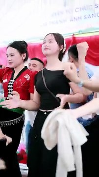Em gái nhảy đám cưới tây bắc xinh đẹp
