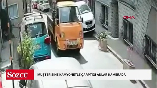 Beyoğlu’nda seyyar satıcının tartıştığı müşterisine kamyonetle çarptığı anlar kamerada