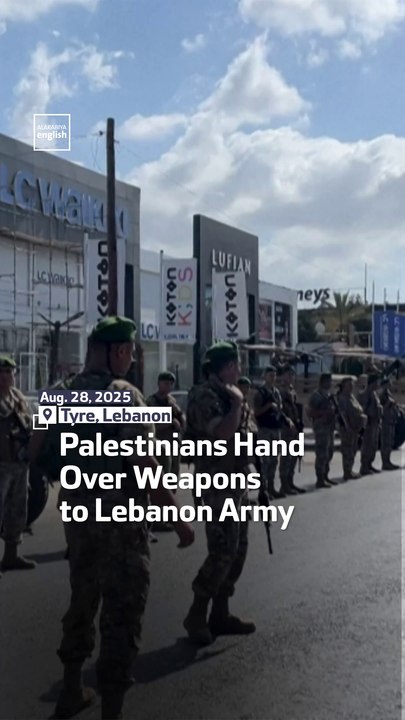 Palestinians Hand Over Weapons To Lebanon Army