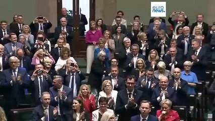Parlamento polaco aprova moção de confiança de Donald Tusk
