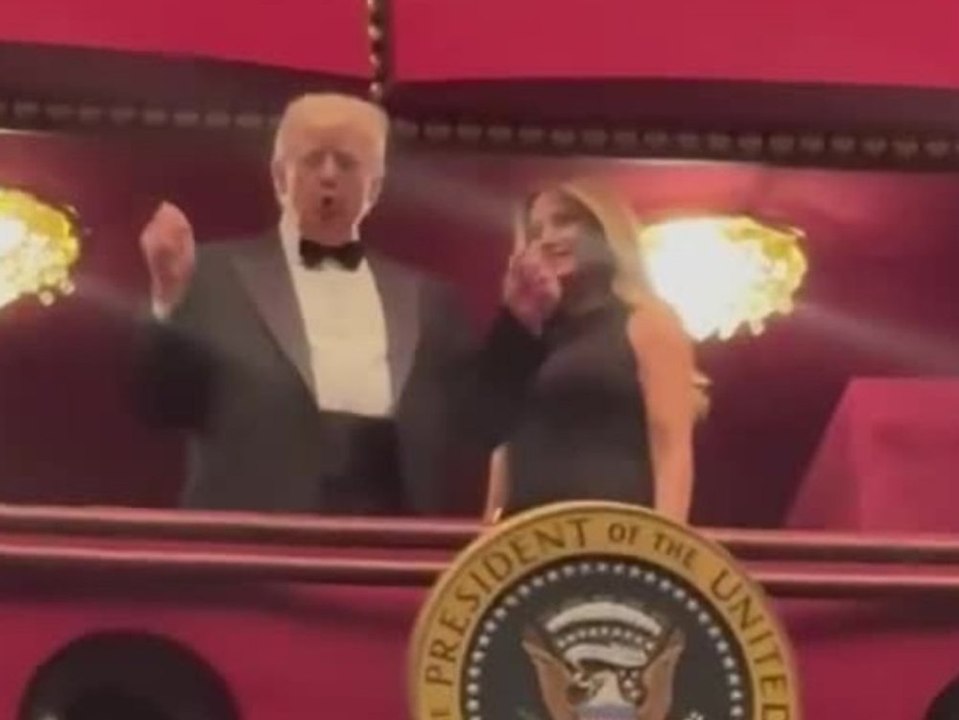 Gemischte Reaktionen: Buhrufe für Donald Trump