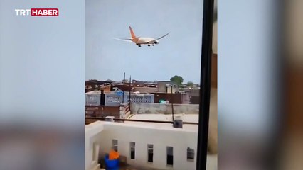 Hindistan'da uçak işte böyle düştü