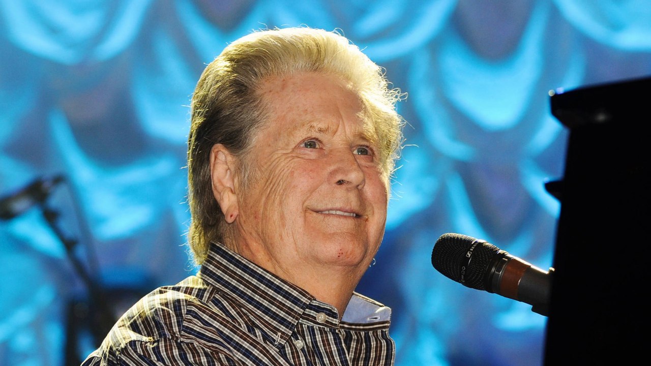 GALA VIDEO - Brian Wilson (Beach Boys) nous a quittés : handicap, père violent, drogue… La vie ne l’a pas épargné
