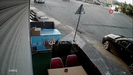 İstanbul'da dehşet! Sinsice araca yaklaşıp çapraz ateşe tuttular