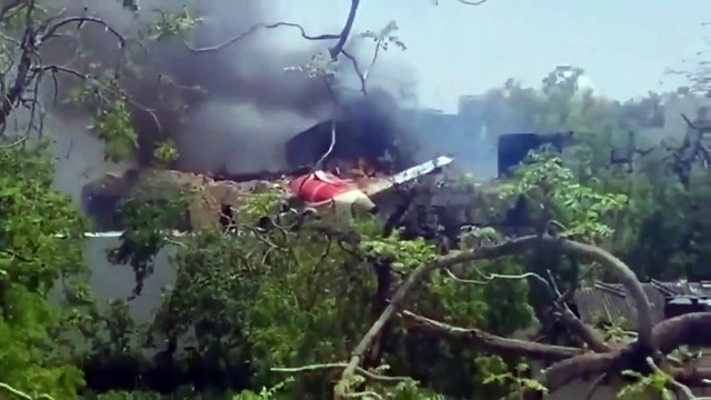 L'aereo caduto in India subito dopo l'impatto