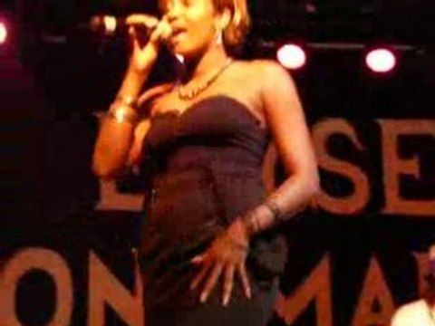 FANNY ELYSEE MONTMARTRE