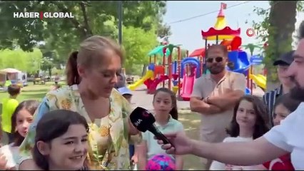 Sahnede sorun yaşadığı iddia edilmişti! Demet Akalın'dan minik hayranına jest