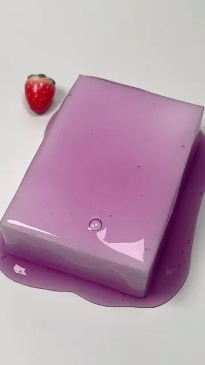 Cutting chewy grape slime jelly