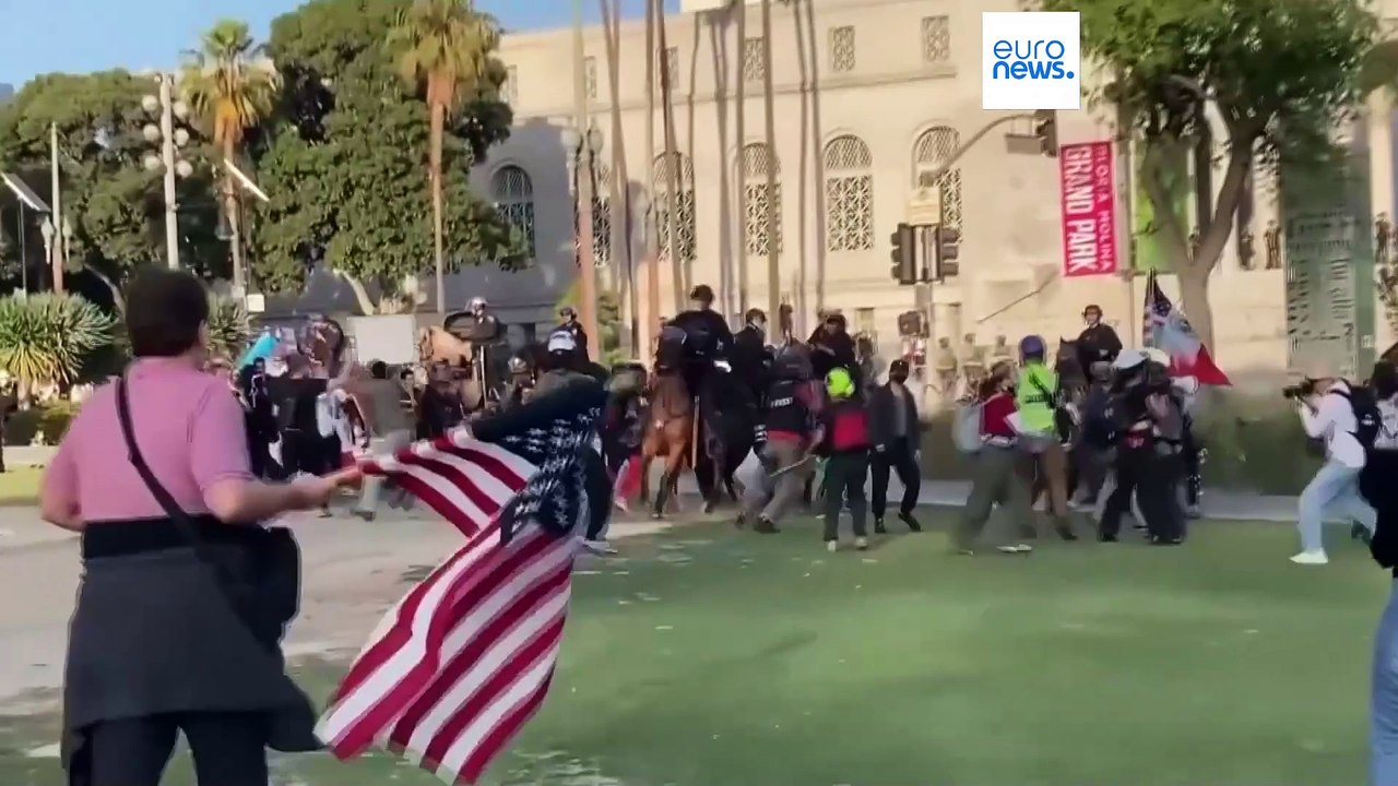 Los Angeles sotto coprifuoco: seconda notte di scontri per le politiche sull’immigrazione