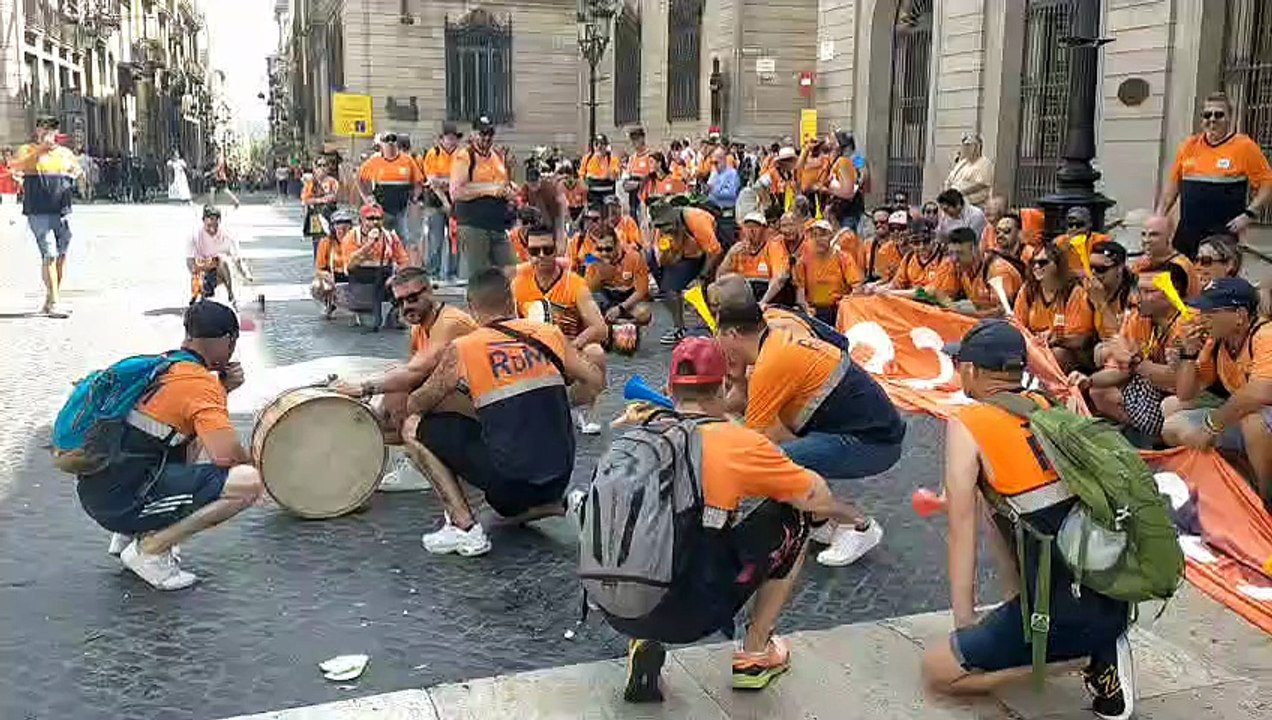 Manifestación de los trabajadores de RDM en Barcelona