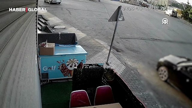 Otomobile silahlı saldırı! Güvenlik kamerası kaydetti