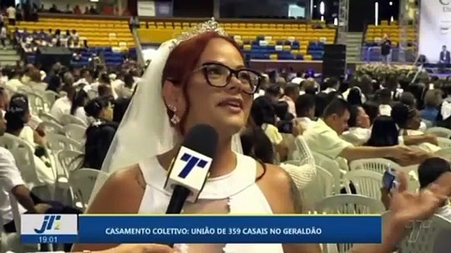 Casamento coletivo união de 359 casais no Geraldão