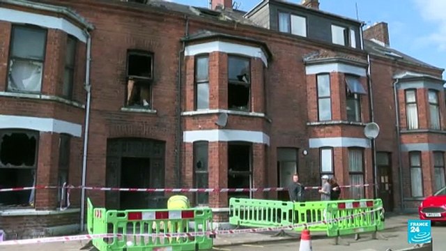 Las calles de Irlanda del Norte se encienden en medio de tensiones antiinmigratorias