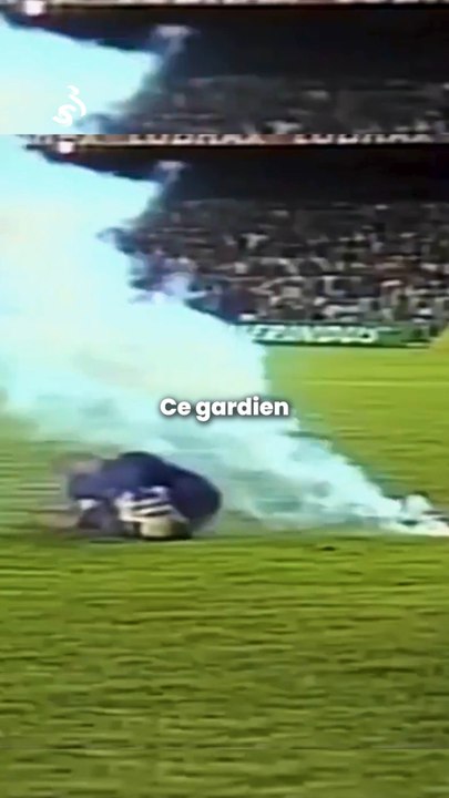 Il se coupe le visage en plein match !