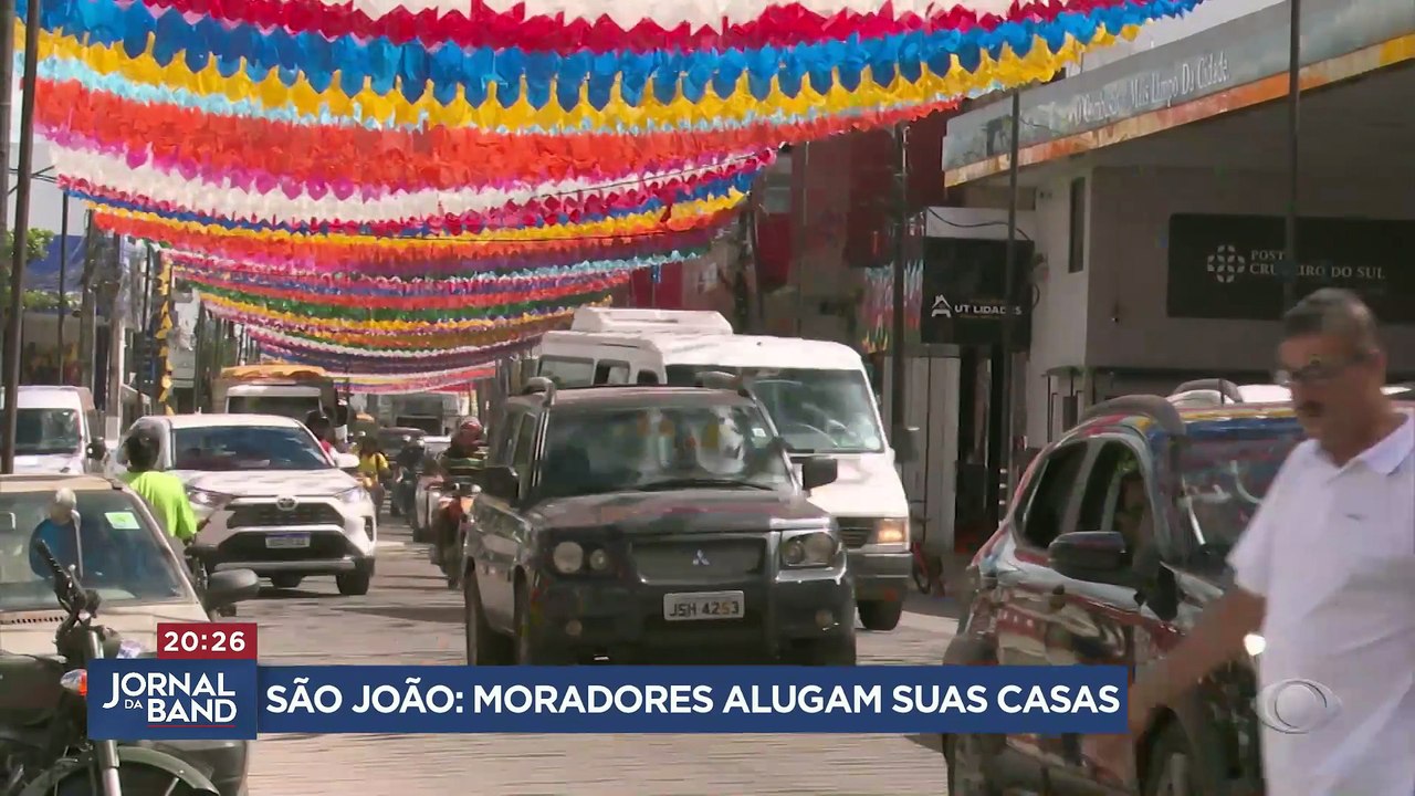 Moradores alugam casas para receber pessoas nas festas de São João