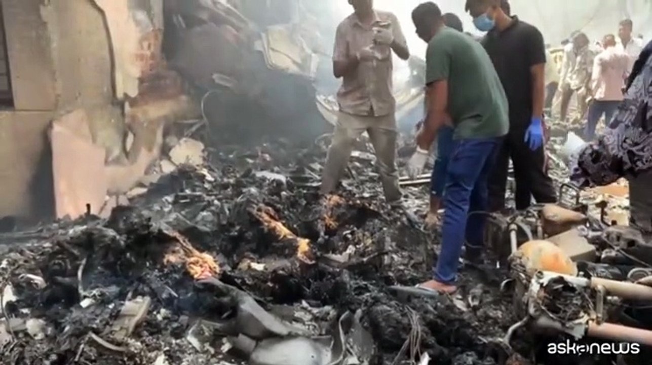 Schianto aereo in India: trovato un unico superstite