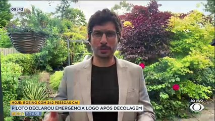 Avião na Índia se chocou com hostel de médicos e caiu em área residencial