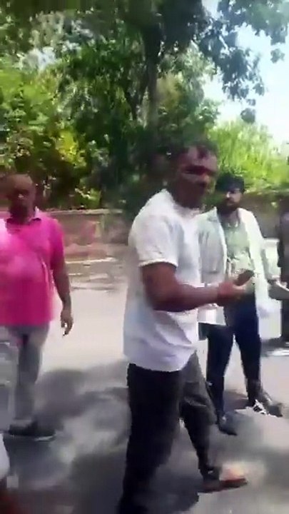 L’UNIQUE SURVIVANT DU CRASH D’AVION EN INDE .