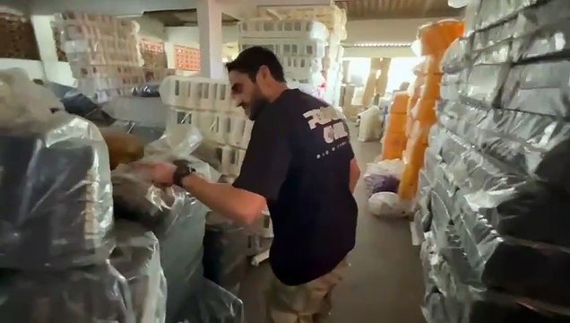 Polícia fecha fábricas de cosméticos falsificados no Rio