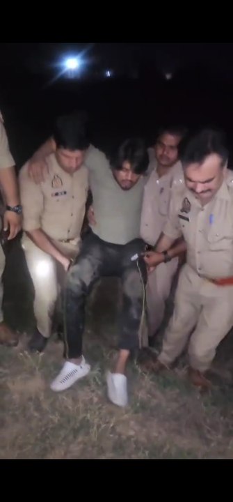 मेरठ में पुलिस बदमाशों के बीच मुठभेड़