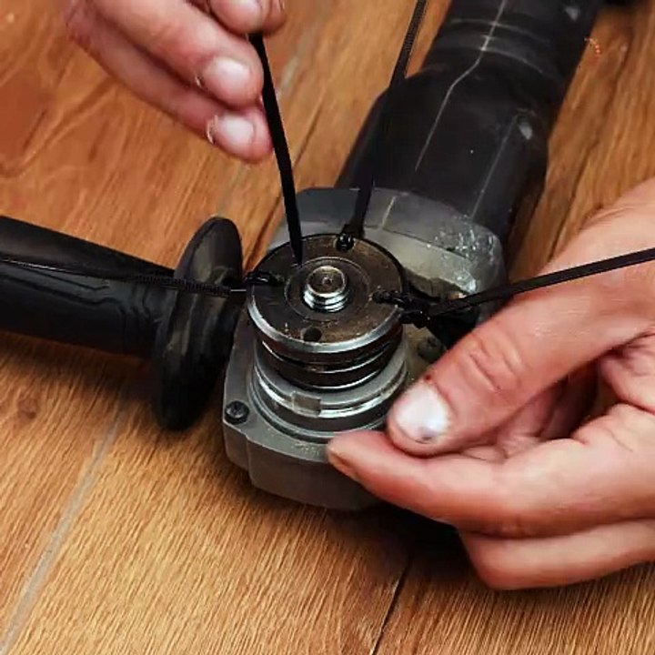 DIY grass trimming tool! 🌾