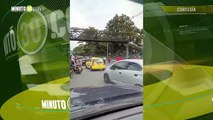 Disturbios por encapuchados de la Universidad Nacional tienen cerrada la calle Barranquilla