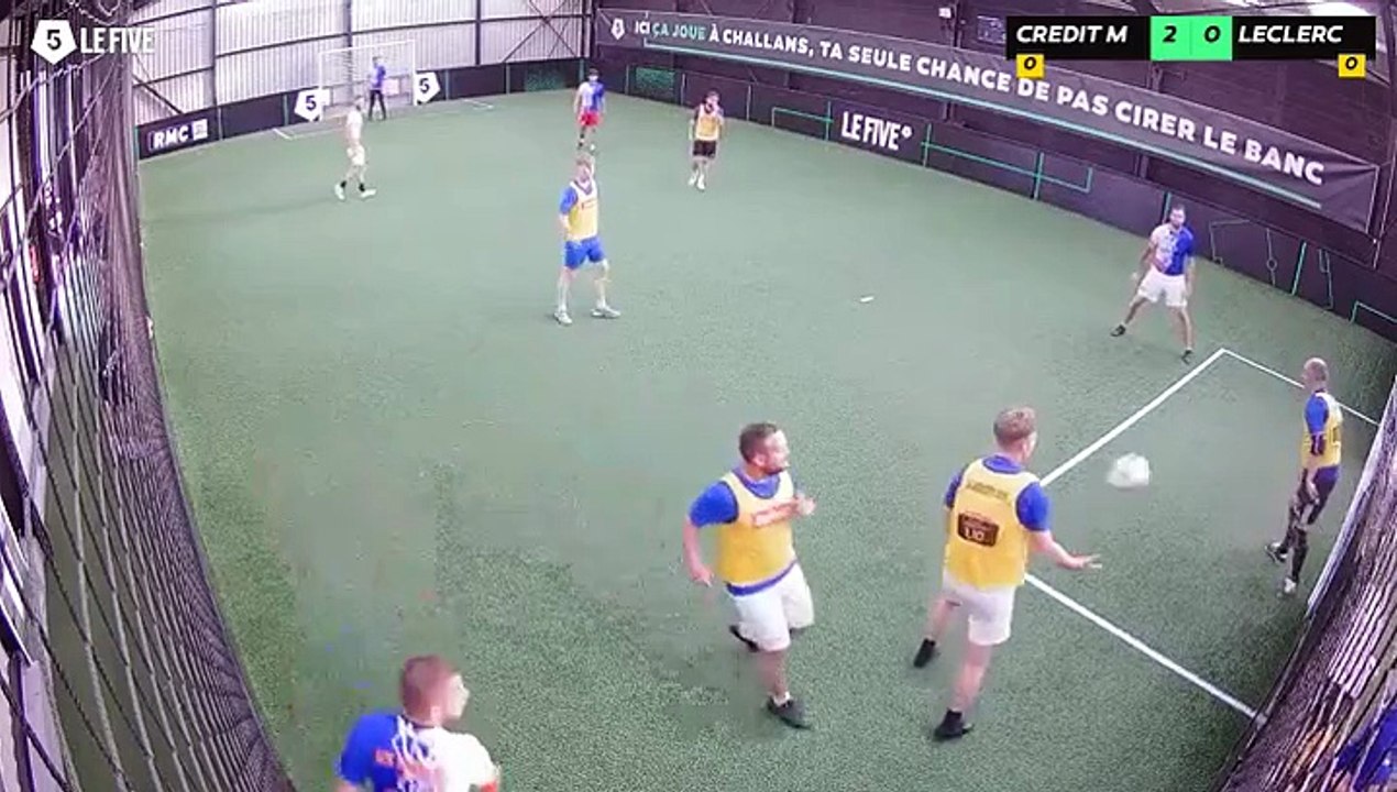 Credit Mutuel Ocean - Leclerc St Gilles 12/06 à 20:03 - Football Terrain 1 (LeFive Challans)