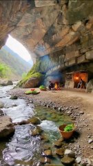 Mountain Cave with Flowing Stream, Fresh Vegetables, and Peaceful Outdoor Cooking in Nature’s Serene and Rustic Paradise.#short#shorts#shortvideo#reelit #reelfacebook #viral#trending#resort#room#home