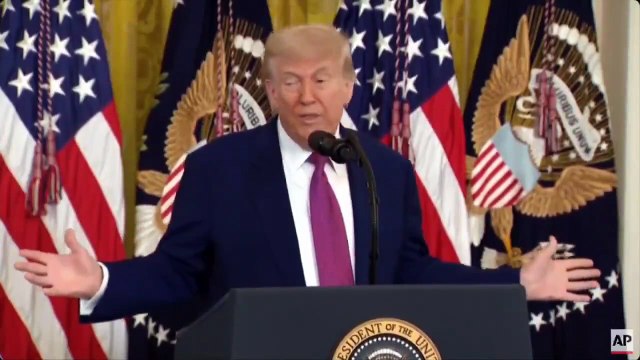 Trump espera un bombardeo en Irán y ordenó la salida de diplomáticos en Medio Oriente