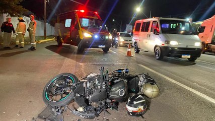 Acidente envolvendo moto Kawasaki deixa homem de 30 anos ferido em Apucarana