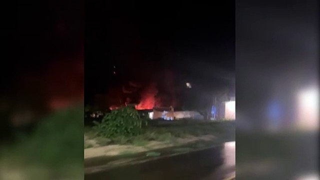 tn7-Bomberos atienden incendio de grandes proporciones dentro de bodega en Tamarindo-120625