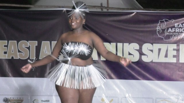 Au Kenya, un défilé de mode met à l'honneur les modèles grandes tailles