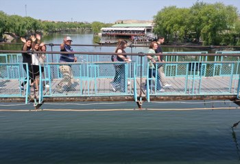 Peribacalarına gelen burada sallanmadan gitmiyor: Ortak noktaları sosyal medya