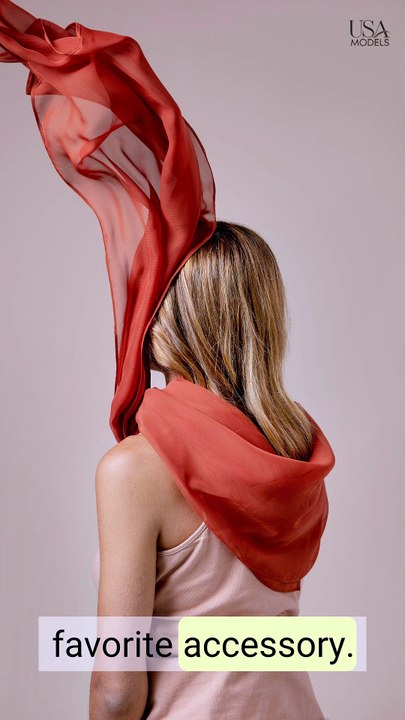 USAModels brings the silk scarf trend for Spring-Summer 2025 back in style—elevated, effortless, and endlessly versatile.