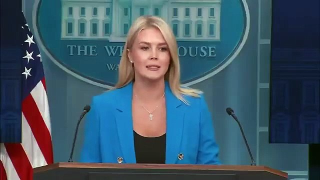 La Secretaria de Prensa de la Casa Blanca, Karoline Leavitt, le dice a una periodista: «Por supuesto que el presidente apoya las protestas pacíficas.