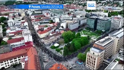 A szlovák „átláthatósági" törvény jóval enyhébb a magyarnál, de így is heves indulatokat váltott ki