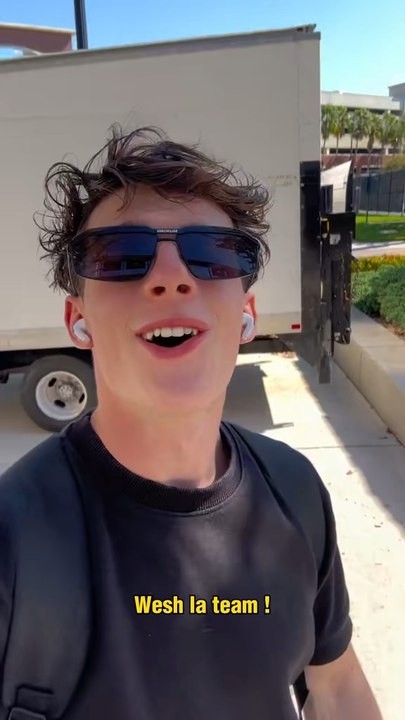 mouais je trouve qu’il mange des choses