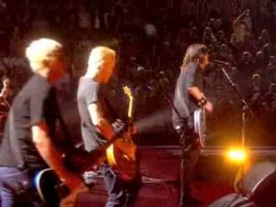 FF - The Pretender + God Save The Queen