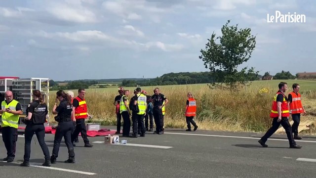 Quatre morts après un accident de car transportant des adolescents ukrainiens dans la Sarthe