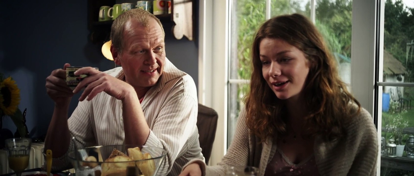 Zwischen Sommer und Herbst 2017 Trailer deutsch