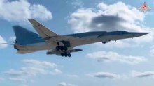 Video: Dopo l’attacco ucraino, la Russia fa volare i bombardieri Tu-22M3 sul Mar Baltico