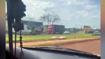 BR-277: pista interditada causa congestionamento de 31 km em Céu Azul