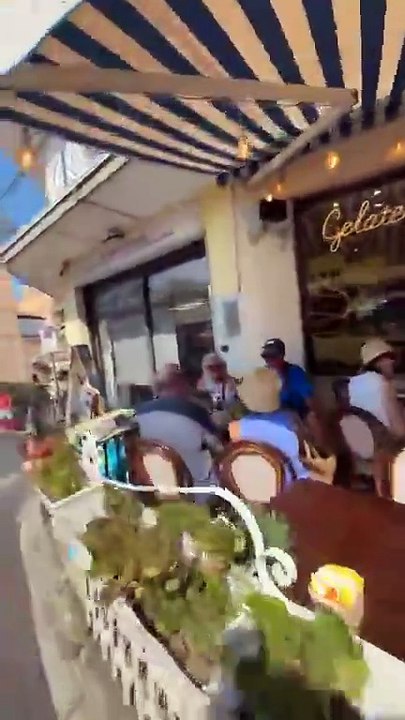 Cateno De Luca - Mi aiutate a scegliere le scarpe ? (13.06.25)