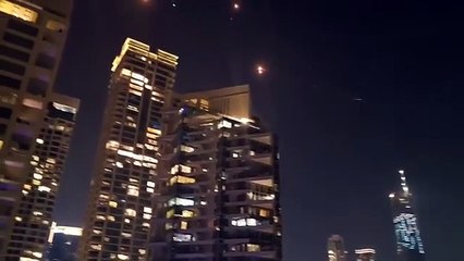 الرد والصد.. إيران تقصف وتل أبيب تنزف.. مشاهد مرعبة لسقوط الصواريخ على إسرائيل(360P)