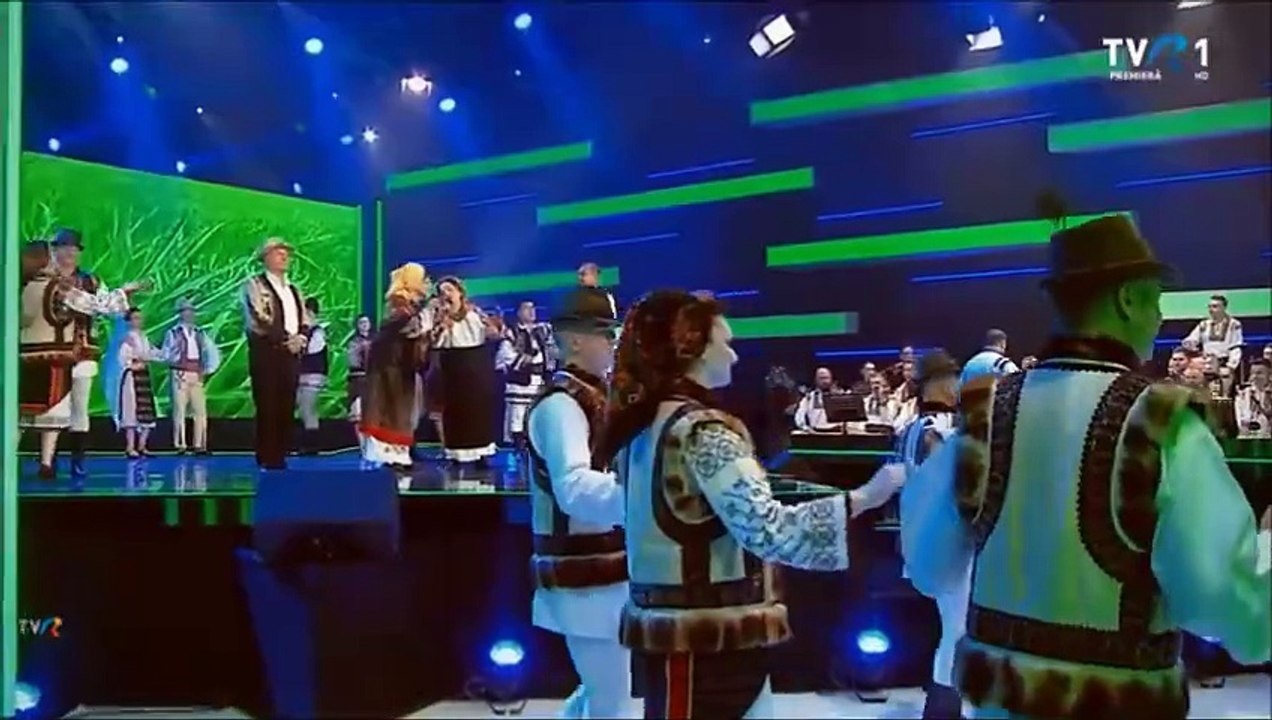 Laura Lavric si Daniela Condurache - Colaj (Petrecere cu cantec - TVR 1 - 20.04.2025)