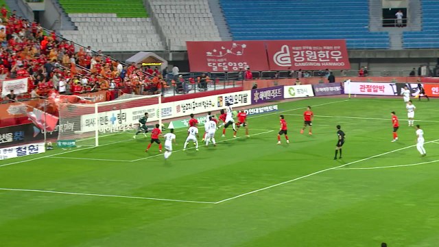 '전진우 쐐기골' 선두 전북, 3연승 행진 / YTN